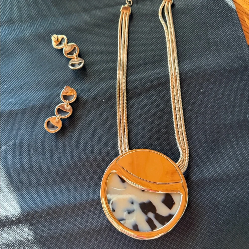 Chico's Gold and Tortoiseshell Necklace and Earrings Set - Picture 3 of 5